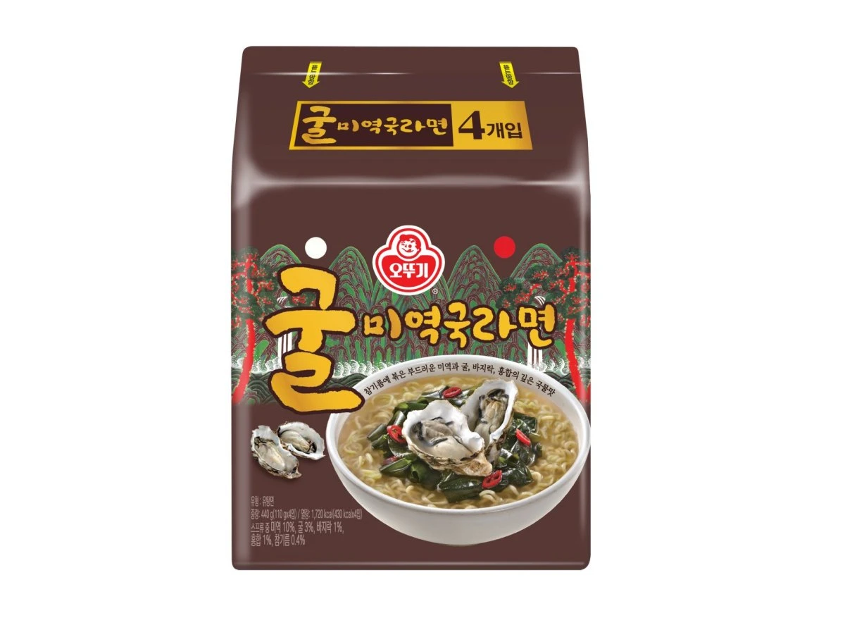 오뚜기 굴미역국라면 상품 이미지. / 롯데마트 제공
