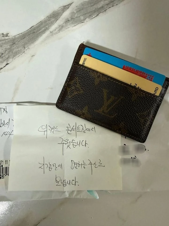 25일 경기 고양시의 한 대형 콘서트장에서 잃어버린 지갑 / 스레드