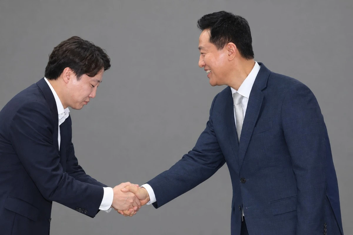 이준석(왼쪽) 개혁신당 의원과 오세훈 서울시장. / 뉴스1