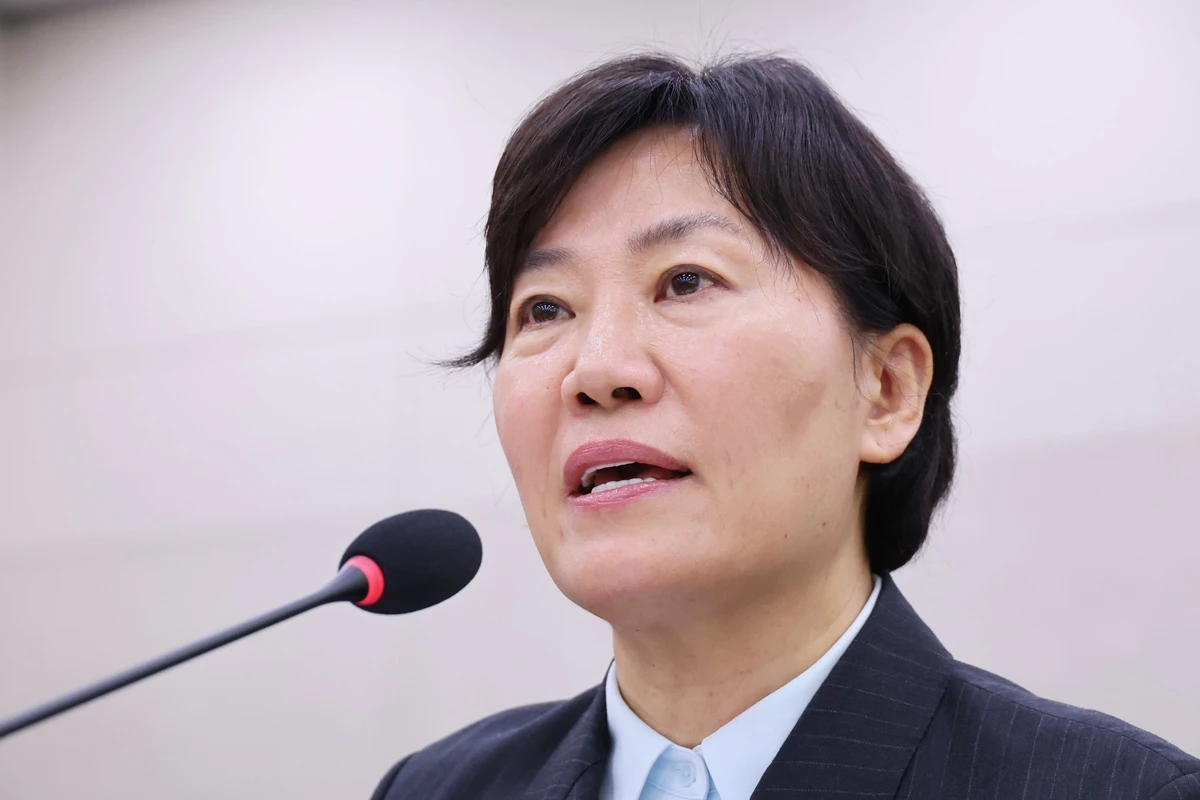 송미령 농림축산식품부 장관이 서울 여의도 국회에서 열린 농림축산식품해양수산위원회의 농림축산식품부 등에 대한 종합감사에서 의원 질의에 답변하고 있다. 기사 이해를 돕기 위한 자료 사진 / 뉴스1