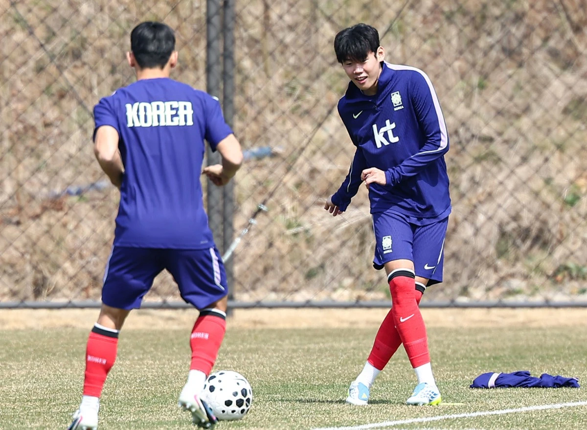 23세 이하(U-23) 축구대표팀 박승수가 지난 3월 충남 천안 코리아풋볼파크에서 열린 2026 아이치·나고야 아시안게임 대비 소집 훈련에 임하고 있다. / 뉴스1