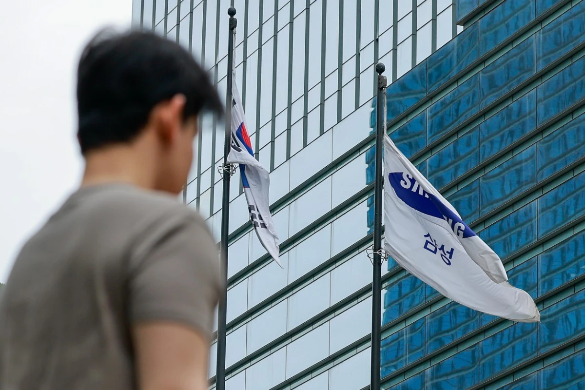 울 삼성전자 서초사옥에 깃발이 나부끼고 있다. / 뉴스1