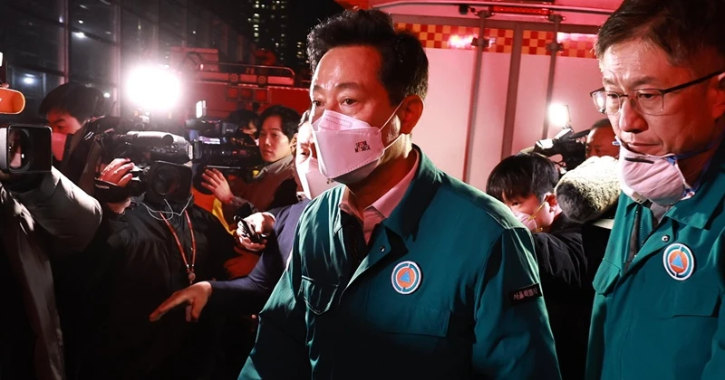 구룡마을 화재현장 찾은 오세훈 시장 / 뉴스1