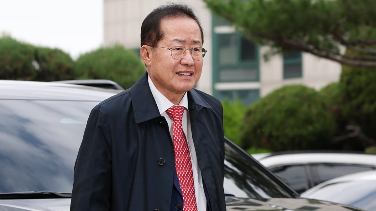 “자신 있으면 나 불러라”…측근 구속 막아낸 '변호사 홍준표'의 경고