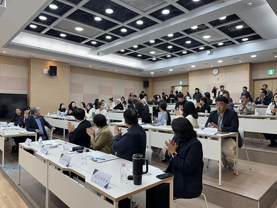 토론회 참석자들