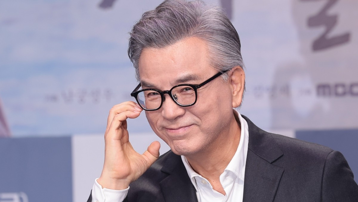 교수 임용되고 '겹경사'...70세에 첫 손자 얻어 할아버지된 감격 소감 밝힌 배우