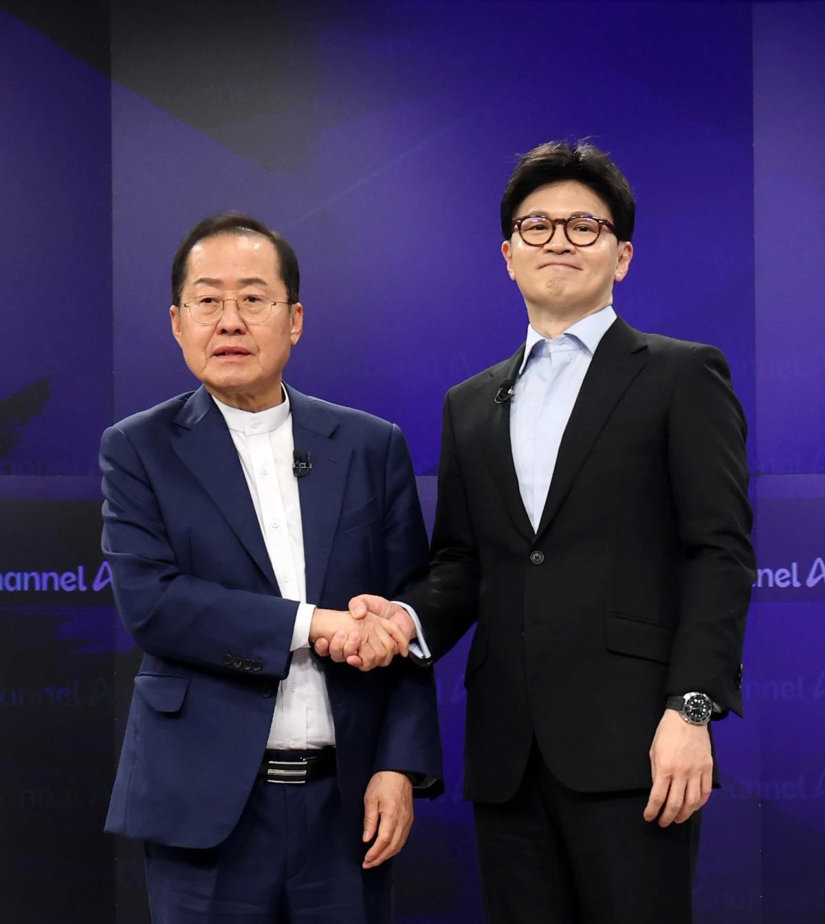 국민의힘 대선 경선 후보 당시 일대일 맞수 토론에 나선 홍준표 전 시장과 한동훈 의원 / 뉴스1