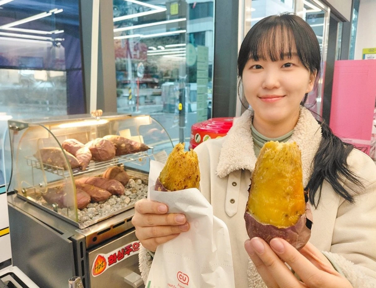 편의점 CU에서 판매하는 군고구마. / CU 제공