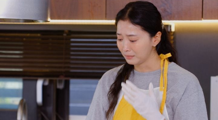 방송에서 눈물을 보인 오윤아 / KBS
