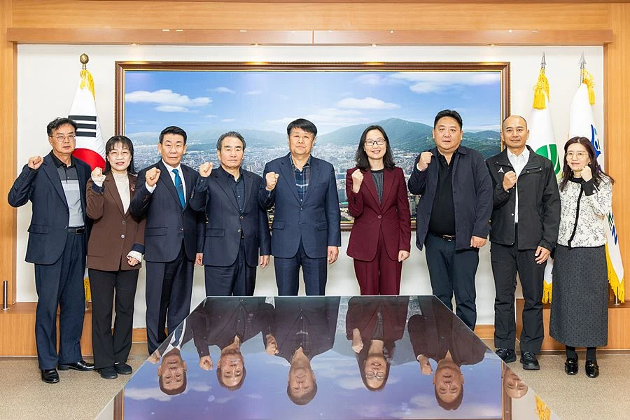 박형우 계양구청장(가운데)
