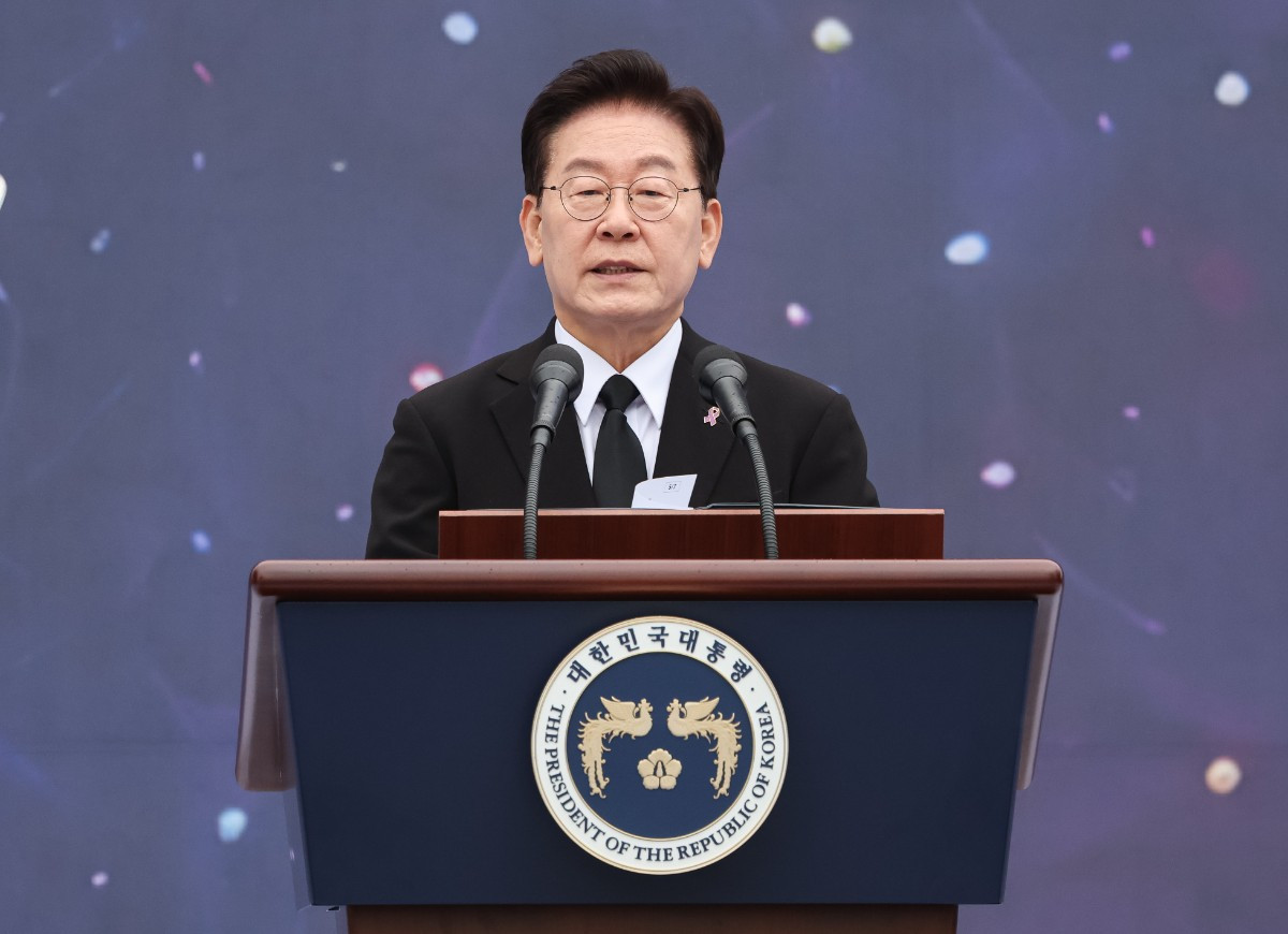 이재명 대통령이 29일 서울 광화문광장에서 열린 이태원참사 4주기 기억식에서 추모사를 하고 있는 모습 / 뉴스1