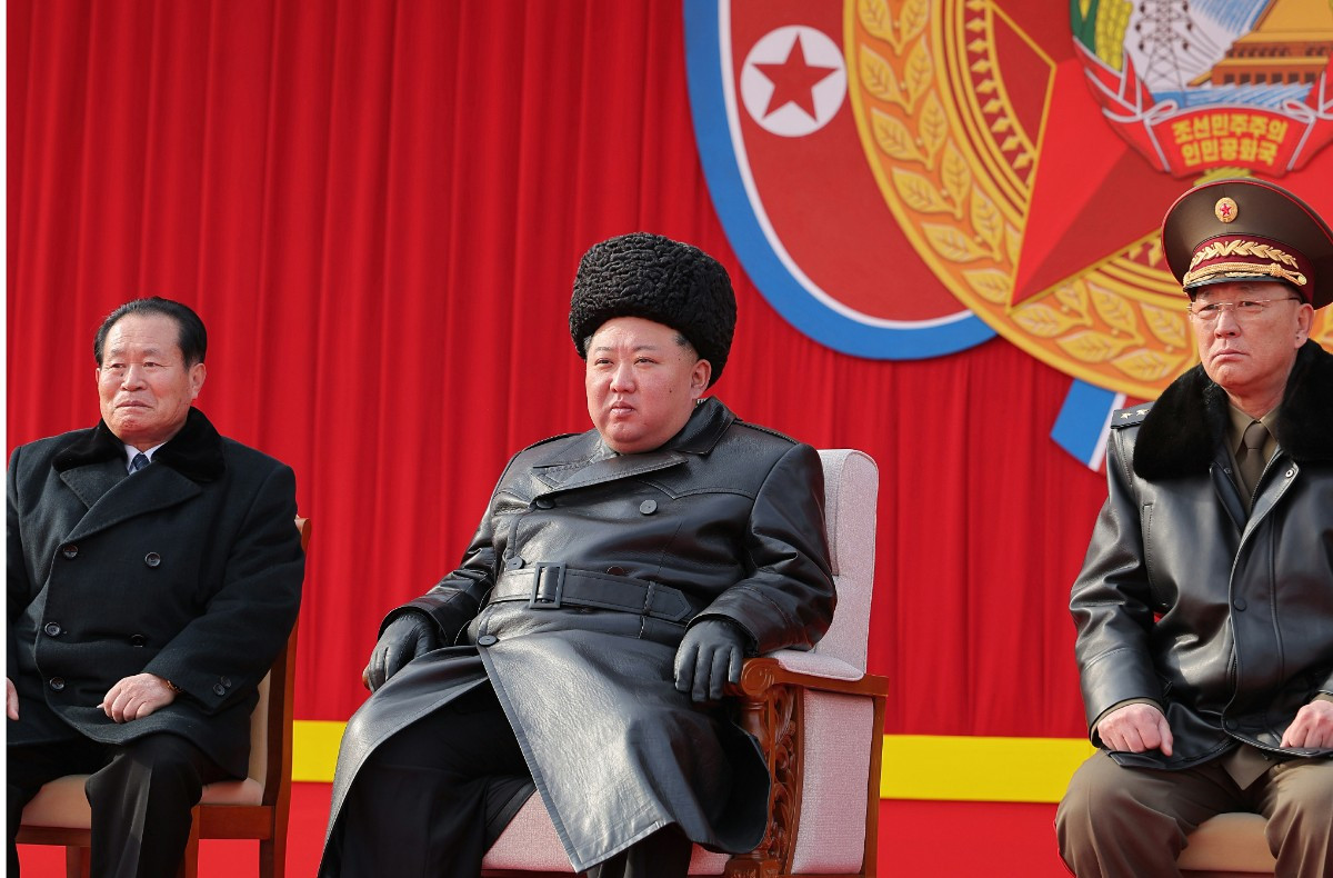 공식 행사 나선 김정은 북한 국무위원장 / 뉴스1