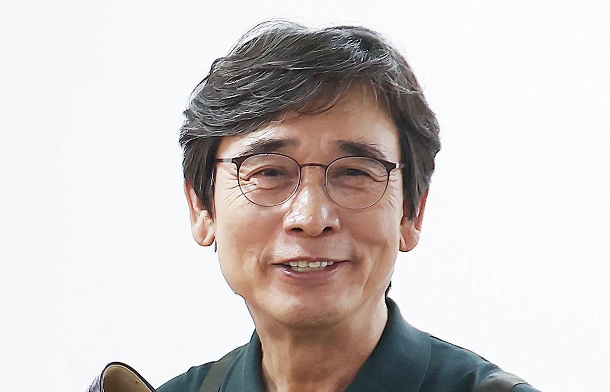 “유시민은 이 대통령을 위하는 척, 저주의 언어 쏟아내…양두구육 같다” 