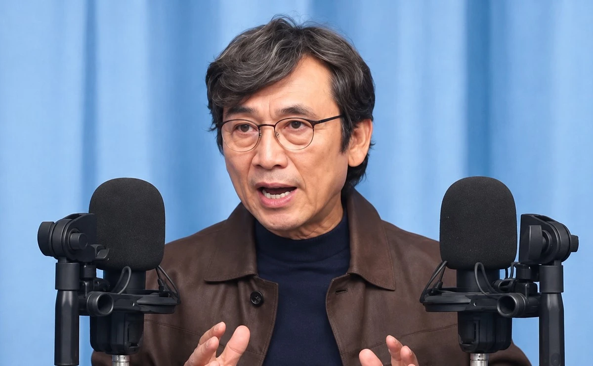 유튜브 채널 '박시영TV'에 출연한 유시민 작가. AI를 활용해 해상도를 개선했음. 유 작가는 '윤석열 딱정벌레가 자기 집을 다 해체했는데 지금 정부와 이 대통령도 똑같이 한다'라며 이 대통령을 또다시 비판했다. 유 작가는 28일 유튜브 방송 '박시영TV'에 출연해 '(이 대통령의) 국정수행 지지율 하락의 제일 큰 문제는 진영의 해체'라며 이렇게 밝혔다. / 유튜브 '박시영TV'