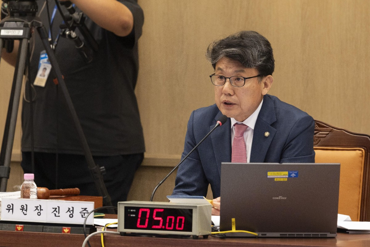 더불어민주당 소속 진성준 국회 국방위원장 / 뉴스1
