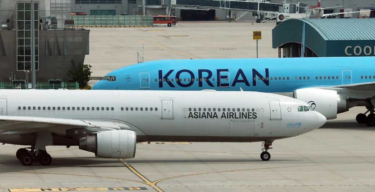 인천국제공항 제2터미널 계류장에서 여객기가 이동하는 모습. / 뉴스1