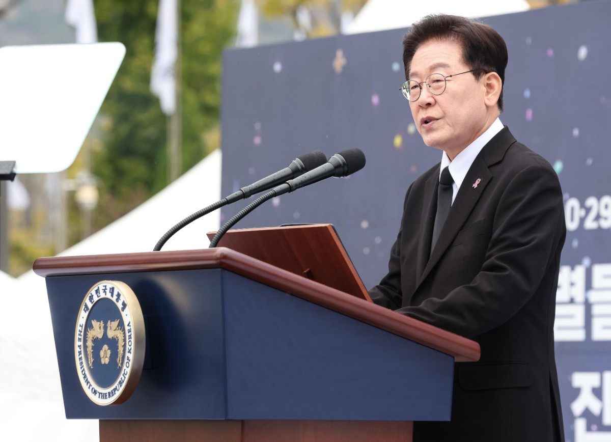 이 대통령이 잘하는지 못하는지 남녀 1000명에게 물었더니...
