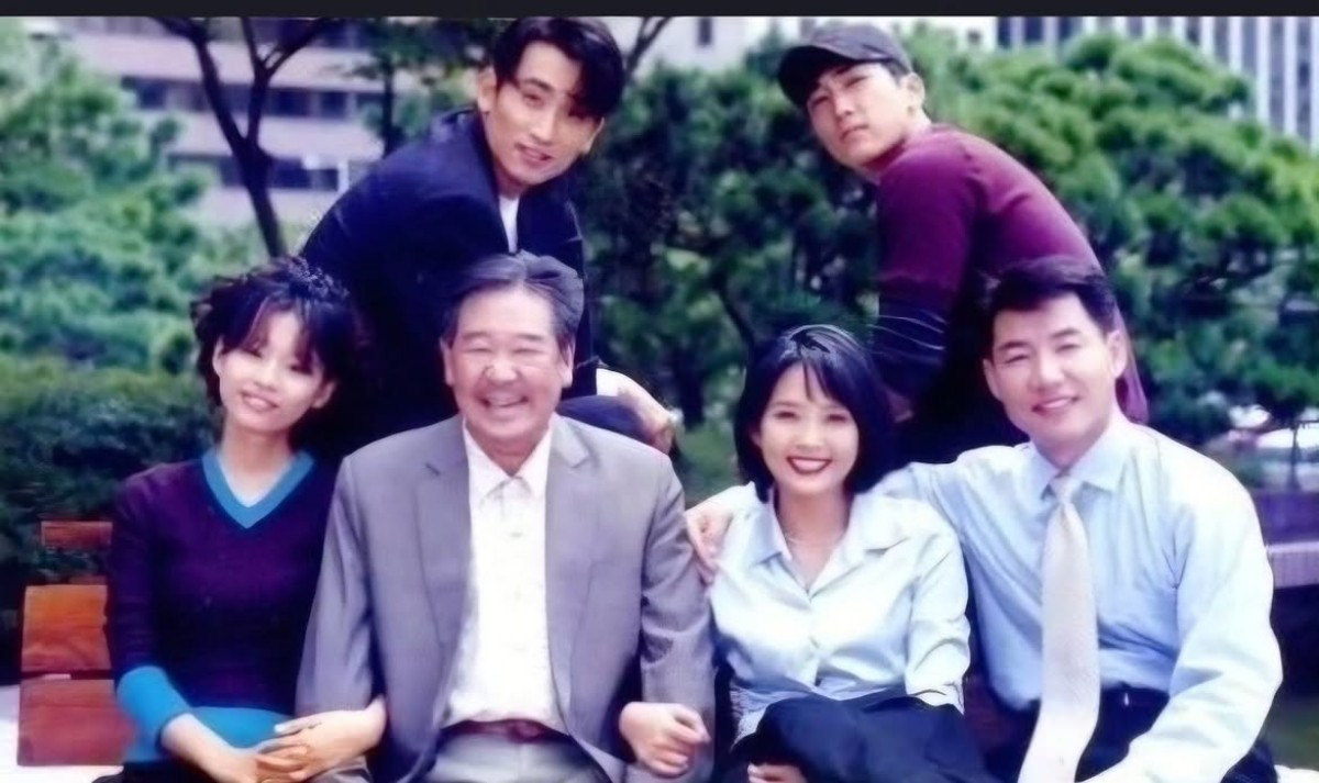 차인표가 30일 공개한 '그대 그리고 나' 출연 배우들 사진. / 차인표 인스타그램