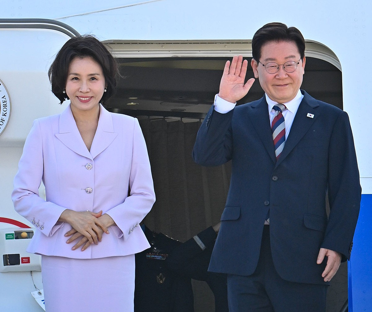 "또 국민에게 돼지 타령하는 이 대통령…죄 없는 돼지 타령 좀 그만하라" 